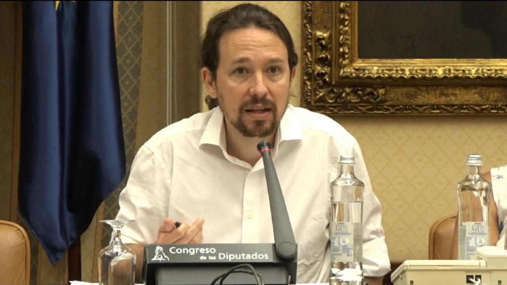 Pablo Iglesias, reunido con los pensionistas en el Congreso.