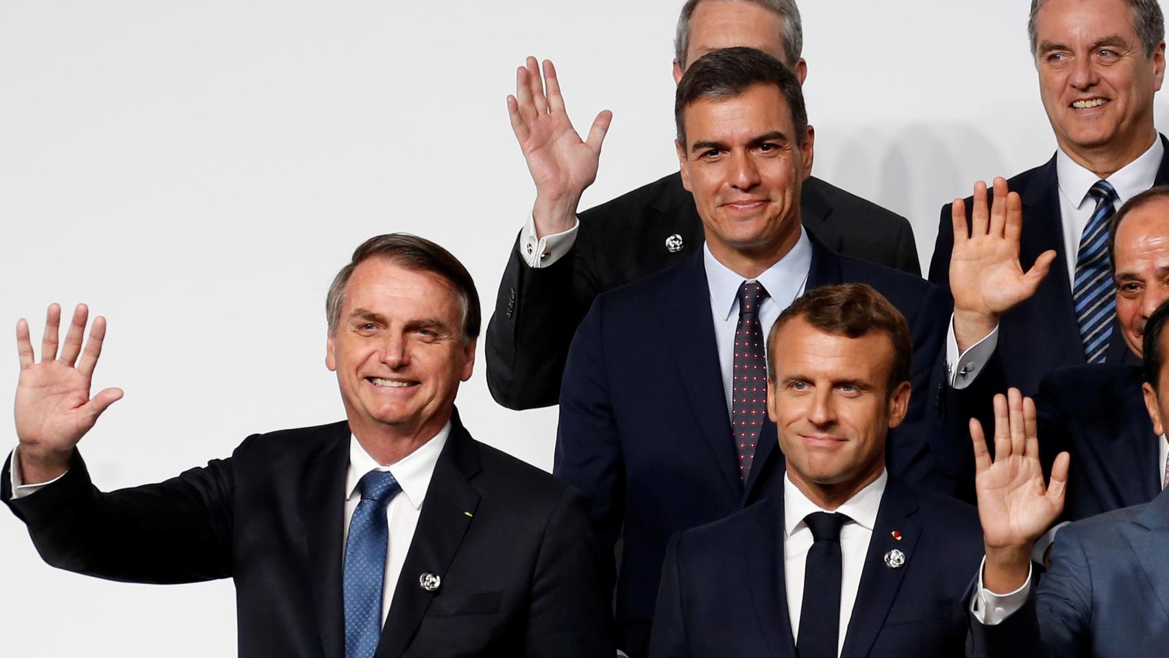 Sánchez, Macron y Bolsonaro, durante la cumbre del G-20 en Osaka