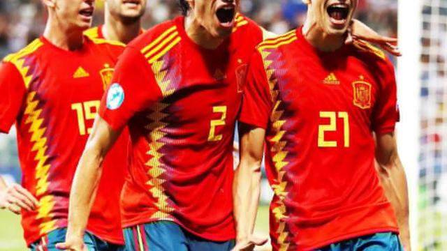 Jesús Vallejo celebra con la sub21 en el Europeo. Foto: Twitter (@jesusvallejo)