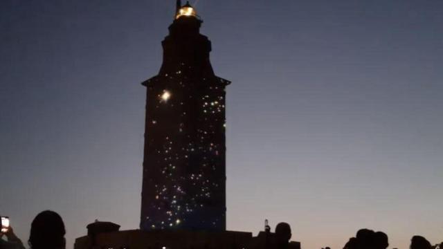 Sobre la Torre se proyectó su historia