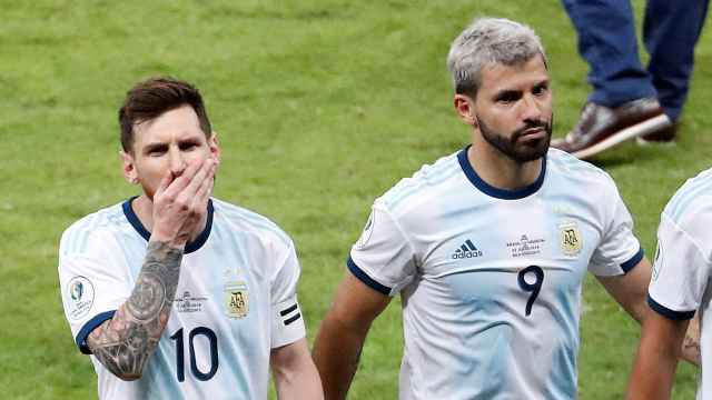 Leo Messi, Agüero y Dybala durante el partido de semifinales de la Copa América contra Brasil.