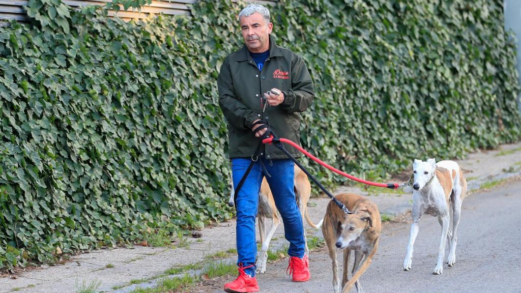 Jorge pasó su mes de baja relajado en casa bajo los cuidados de sus perros y su expareja Paco.