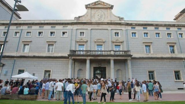 Facultad de Filosofía y Letras de la Universidad de Navarra.