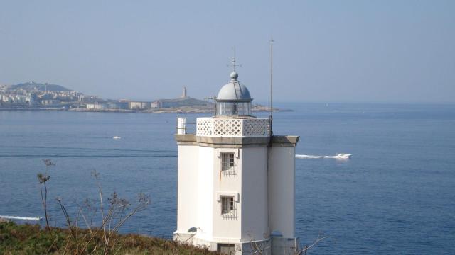 Faro de Mera