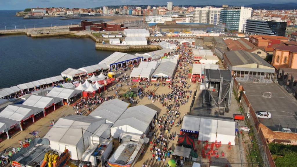 Los hechos ocurrieron a altas horas de la madrugada en las fiestas de la Semana Negra de Gijón.