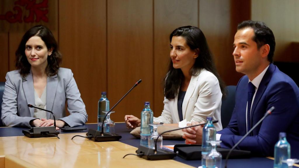 Ayuso, Aguado y Monasterio, reunidos en la Asamblea de Madrid.