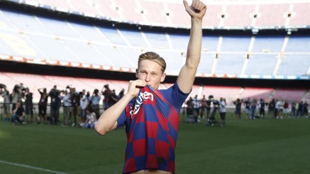 De Jong en su presentación con el Barça. Foto: Twitter (@FCBarcelona_es)