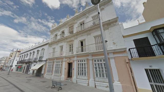 Edificio en el que encontraron a la mujer muerta.