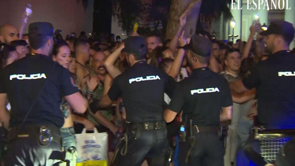 Imagen de la tensión vivida por los representantes de Ciudadanos en el Orgullo.