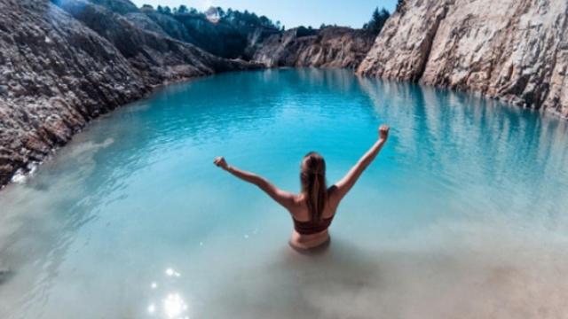 La foto de Cristina es la única que consta en el lugar con alguien dentro del agua