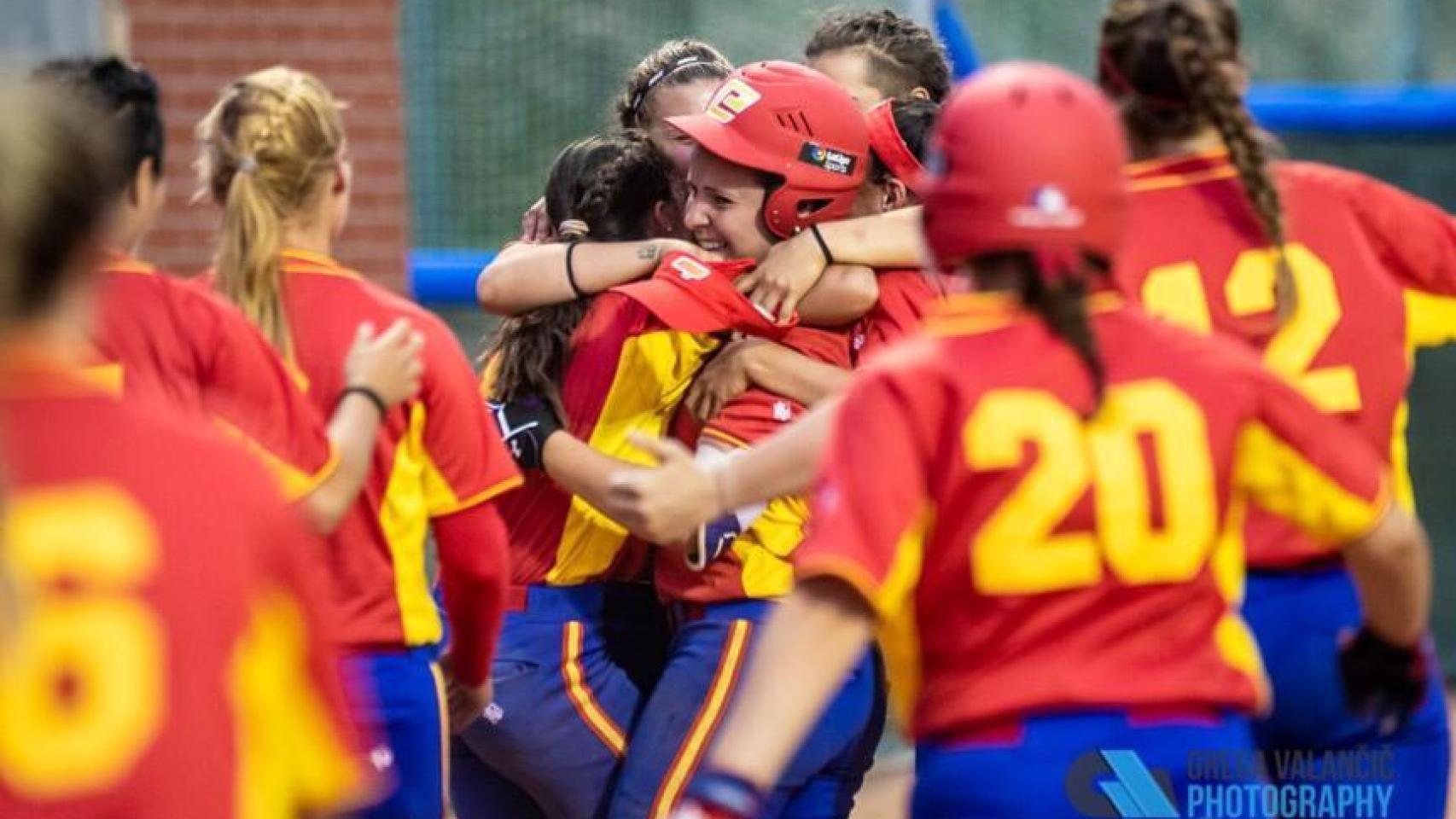 La selección española femenina de sófbol