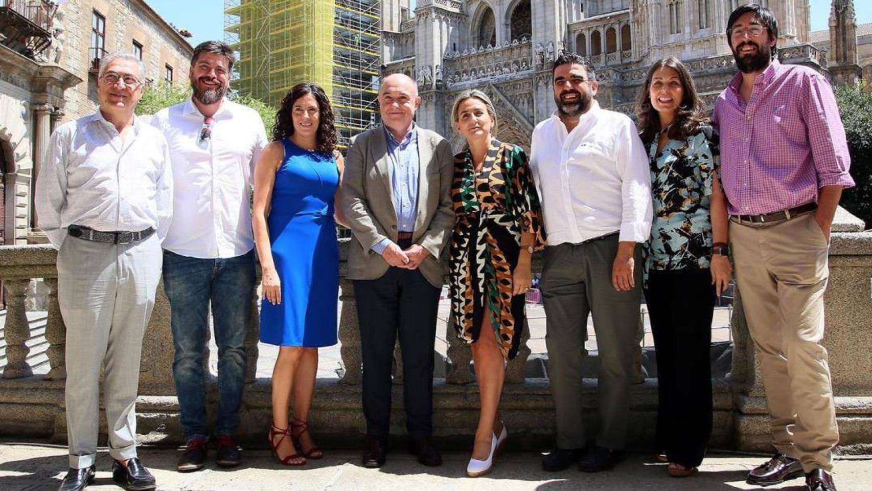 Tolón, étnica, con el gremio de hostelería de Toledo