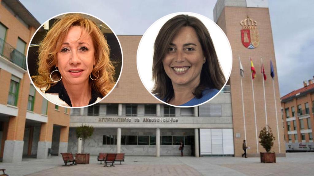 La socialista Mª Pilar Sánchez (i) y la alcaldesa popular Ana Millán (d), con el Ayuntamiento de Arroyomolinos de fondo.