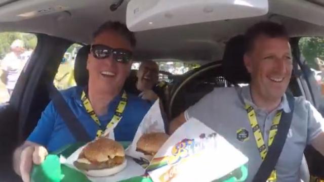 Van Gaal con las hamburguesas