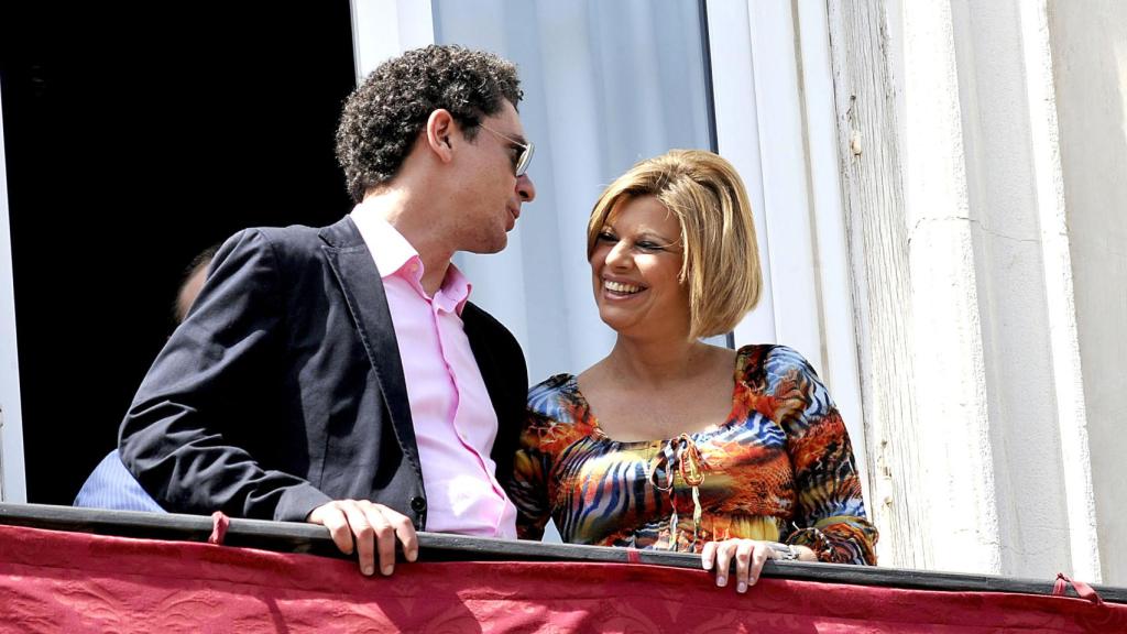 El abogado Salvador Pérez junto a Terelu Campos en 2010.