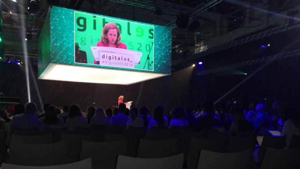 Imagen del evento DigitalES durante la intervención de Nadia Calviño.