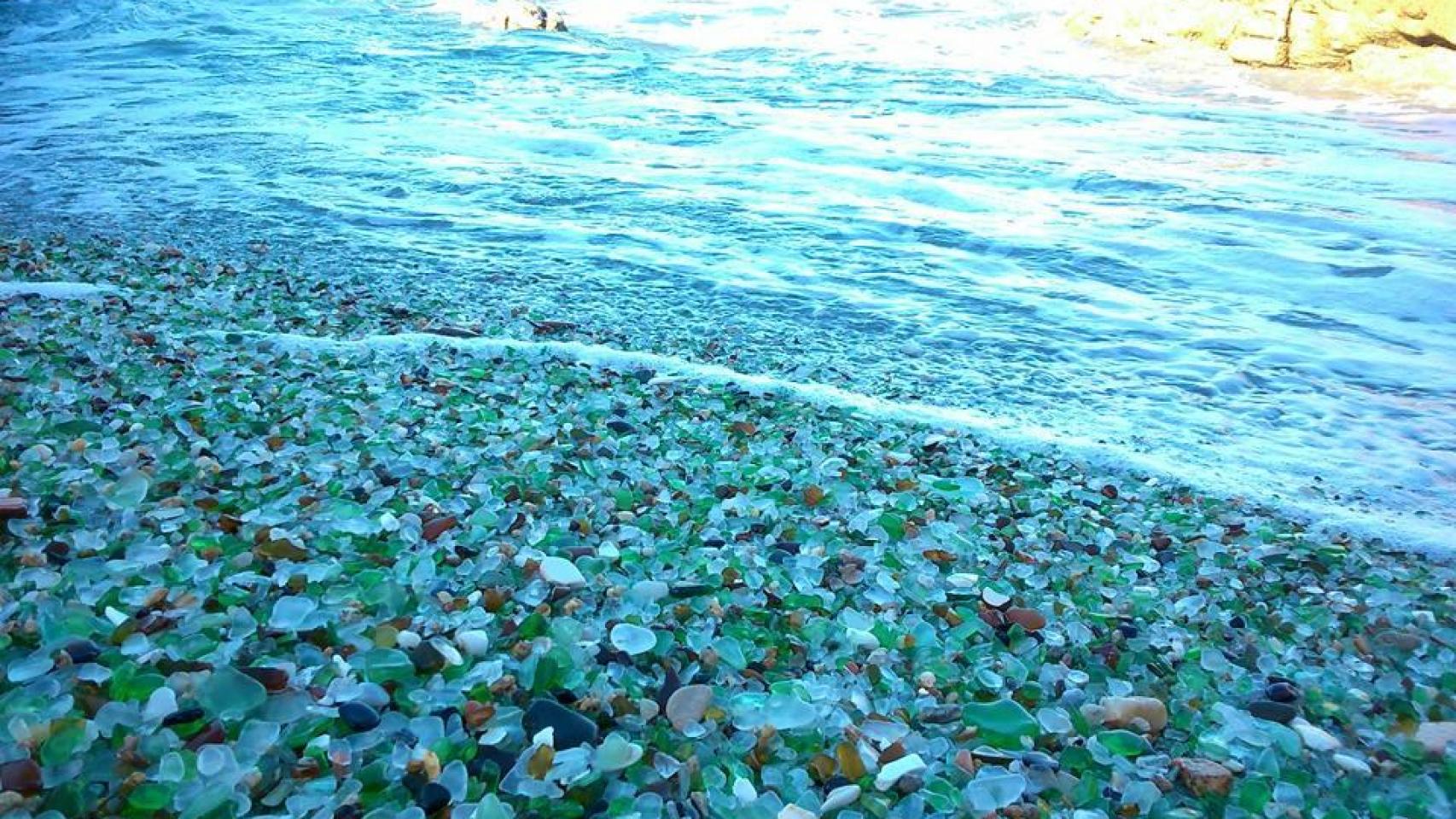 Playa de los cristales de Laxe: de basurero a sitio turístico