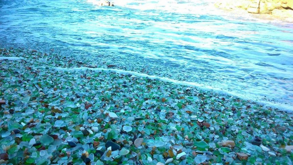 Playa de los cristales de Laxe: de basurero a sitio turístico