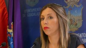 Lucía de Luz, concejala del ayuntamiento de Guadalajara, ha denunciado un agujero negro en las cuentas