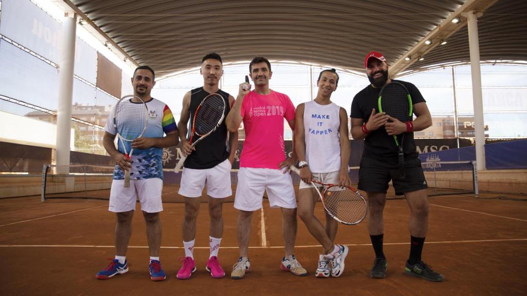 De izquierda a derecha; Gastón Border, Lai Wei, Luis Pérez, Yassin Hazzout y Tony Boutoubia.