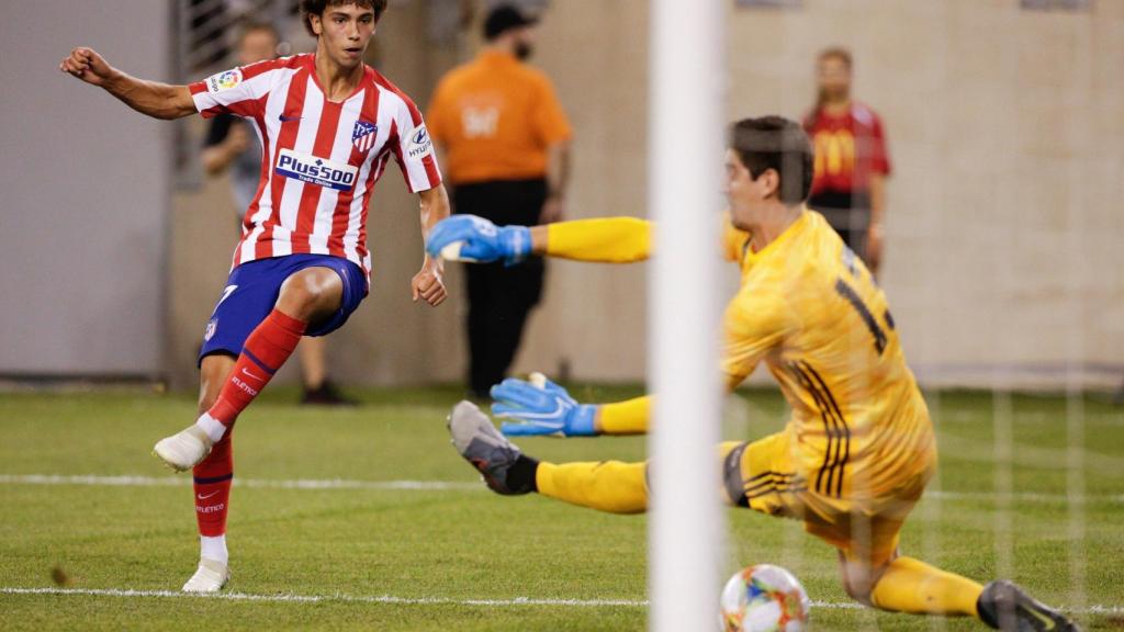 Joao Felix supera a Courtois