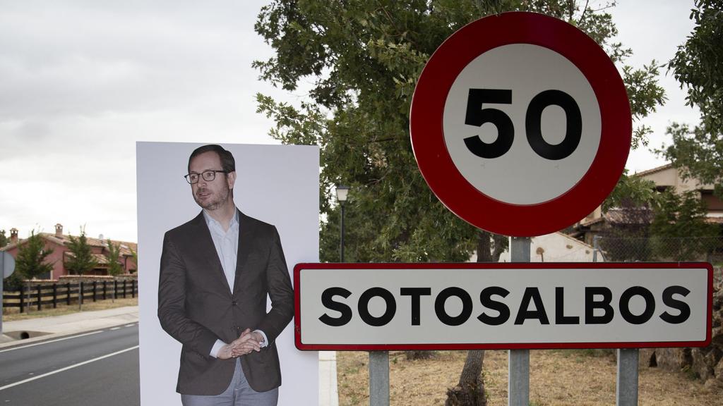 Javier Maroto llega a Sotosalbos, un pueblo de apenas 113 habitantes donde nadie lo conoce.