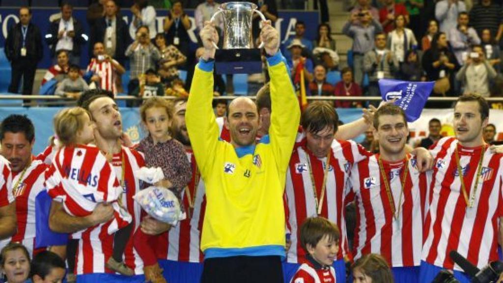 Hombrados levanta la Copa del Rey 2013