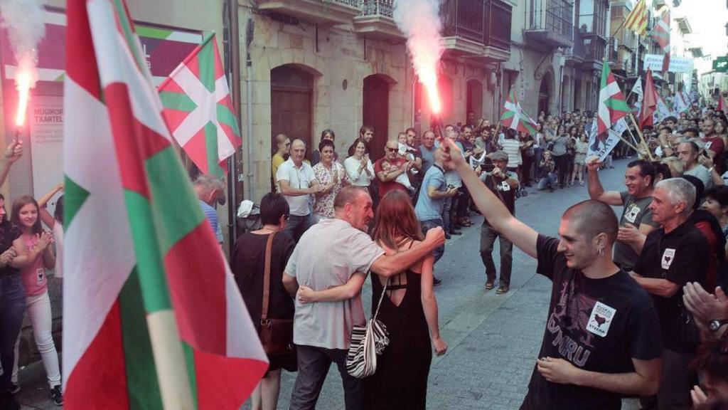 Xabier Ugarte, el carcelero de Ortega Lara, a su llegada a Oñate.