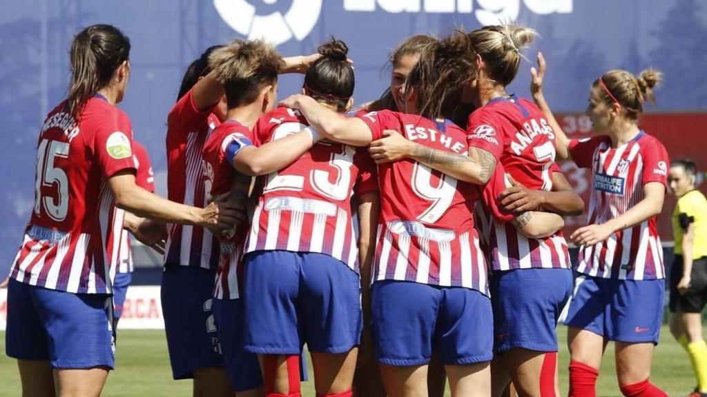 Piña de las jugadoras del Atlético de Madrid Femenino. Foto: Instagram (@amanda10sb)