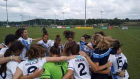 Las jugadoras, tras el partido.