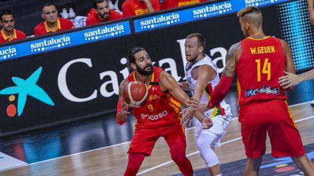 Ricky Rubio, en el partido entre España y Lituania. Foto: FEB