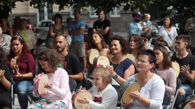 Las agrupaciones folclóricas de A Coruña se ofrecen para estar en Santa Margarita