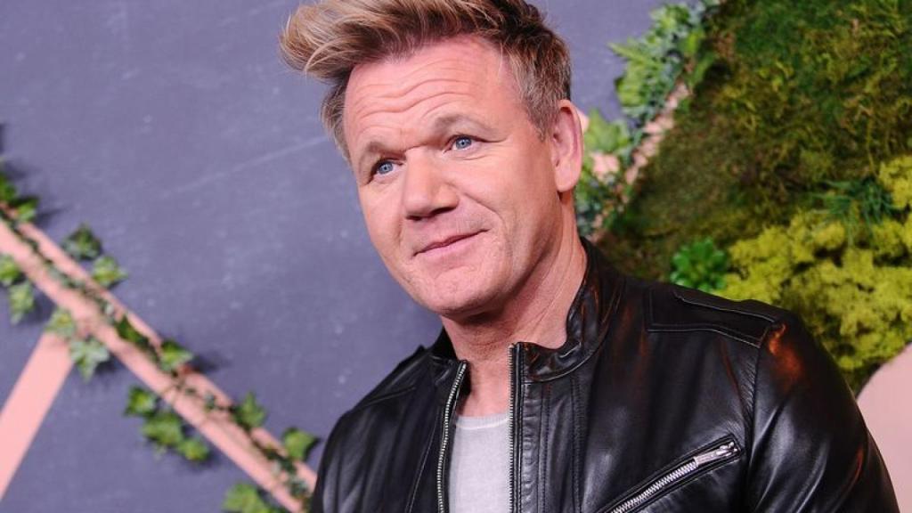 Critican a Gordon Ramsay por matar y cocinar una cabra montesa