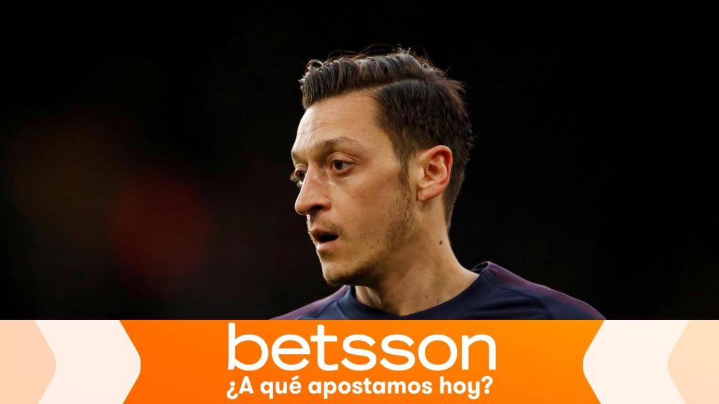 Özil, en un partido con el Arsenal