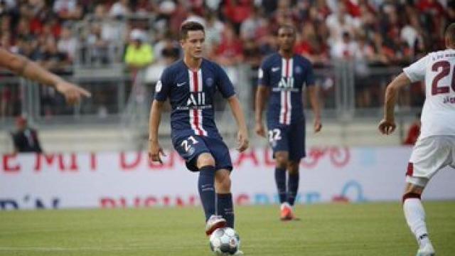 Ander Herrera, en un partido junto al PSG. Foto: Twitter (@AnderHerrera)