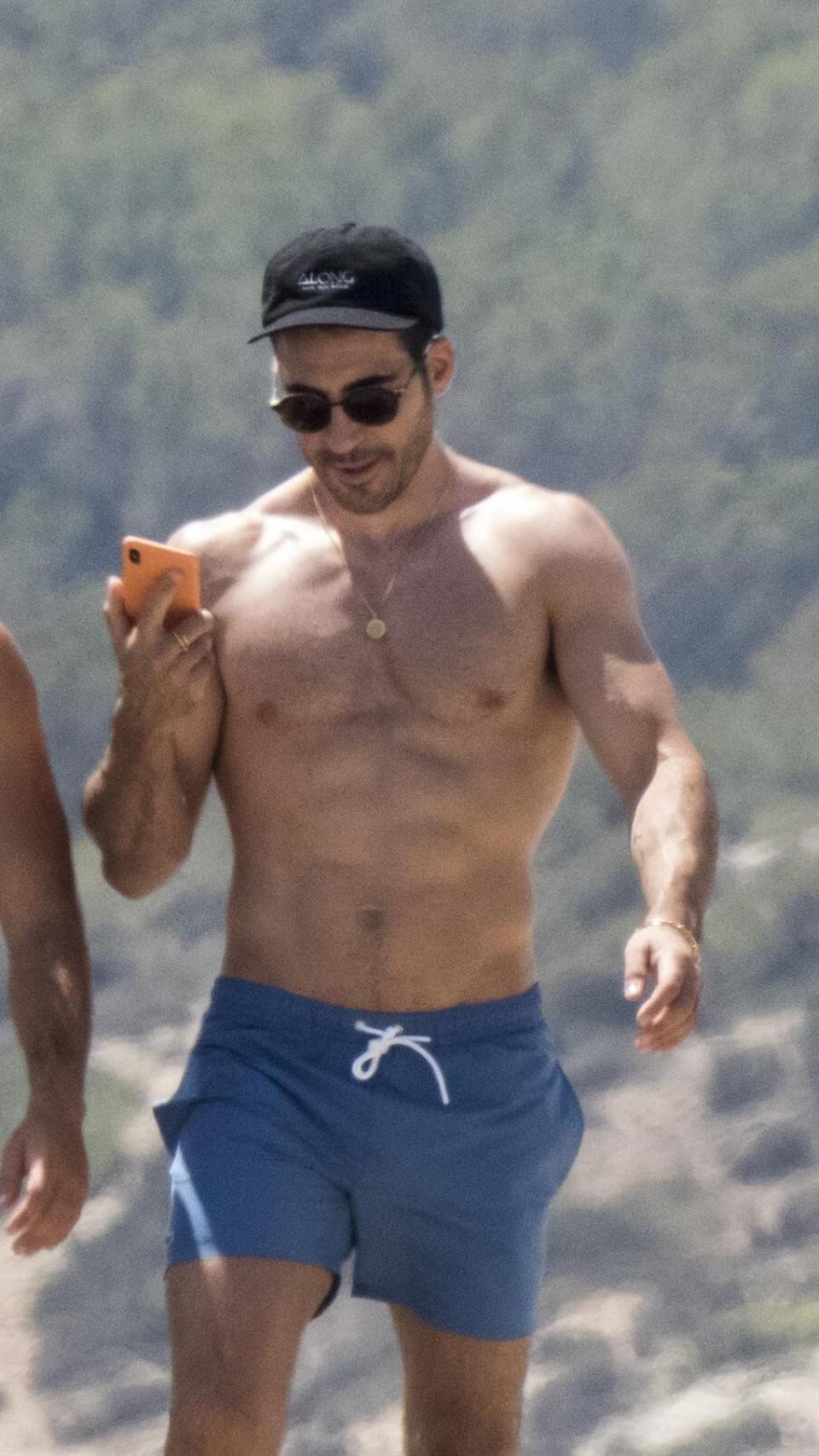 Miguel Ángel Silvestre en Ibiza.