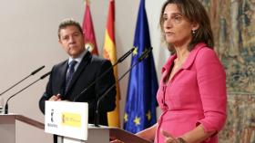 El presidente Emiliano García-Page y la ministra Teresa Ribera, este martes en Toledo