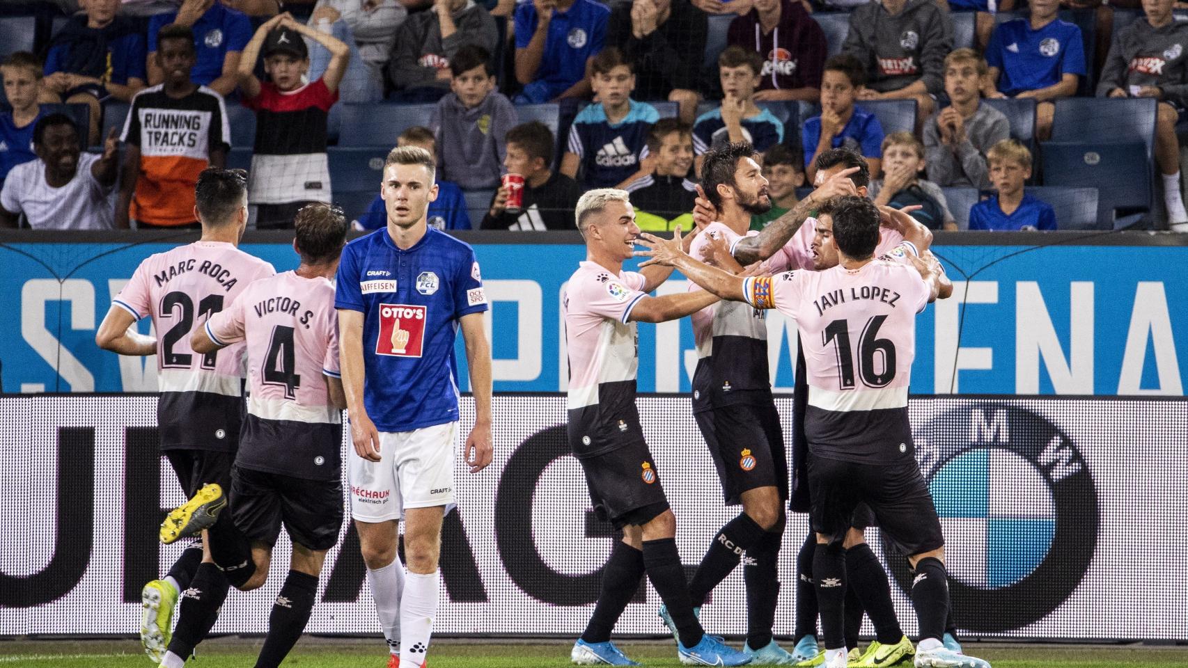 Los jugadores del Espanyol celebran un gol contra el Luzern