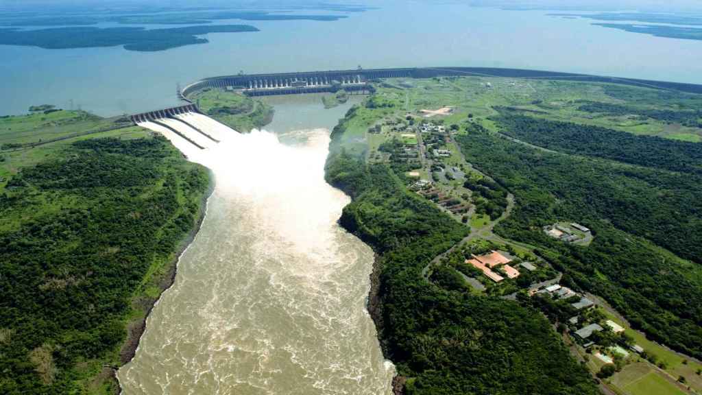Represa Hidroeléctrica de Itaipú
