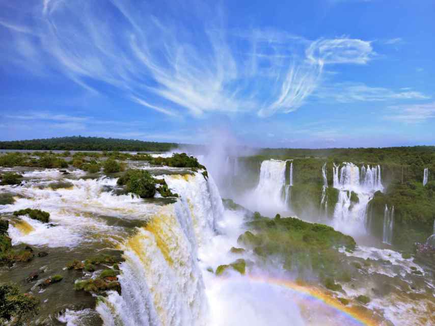 Majestuoso escenario el de las cataratas del Iguazú.