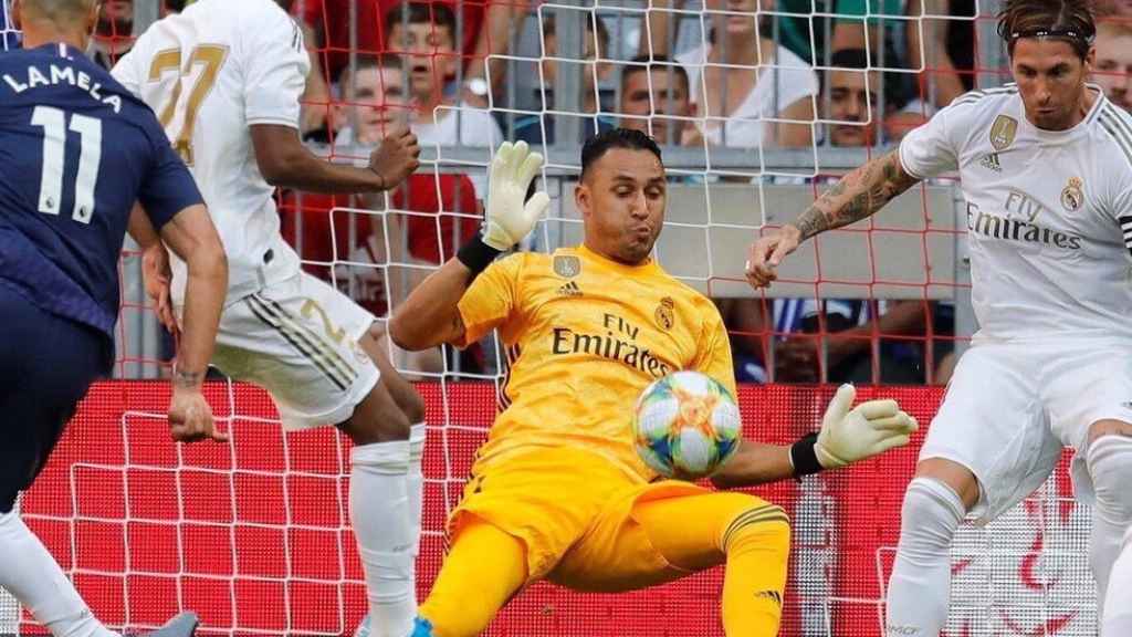 Keylor Navas durante el partido contra el Tottenham. Foto: Twitter (@NavasKeylor)