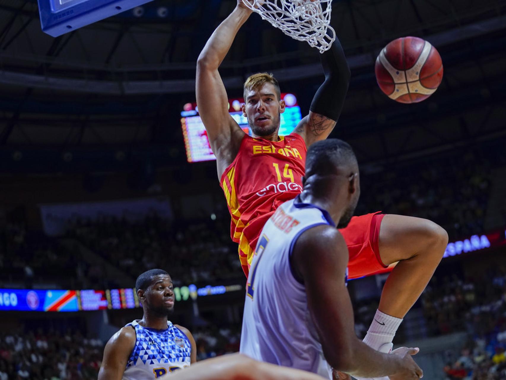 España 96-64 RD Congo: Willy machaca a la RD Congo y España gana el Torneo  de Málaga