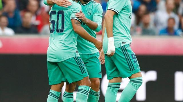 Los jugadores del Real Madrid celebran un gol. Foto: Twitter (@realmadrid)