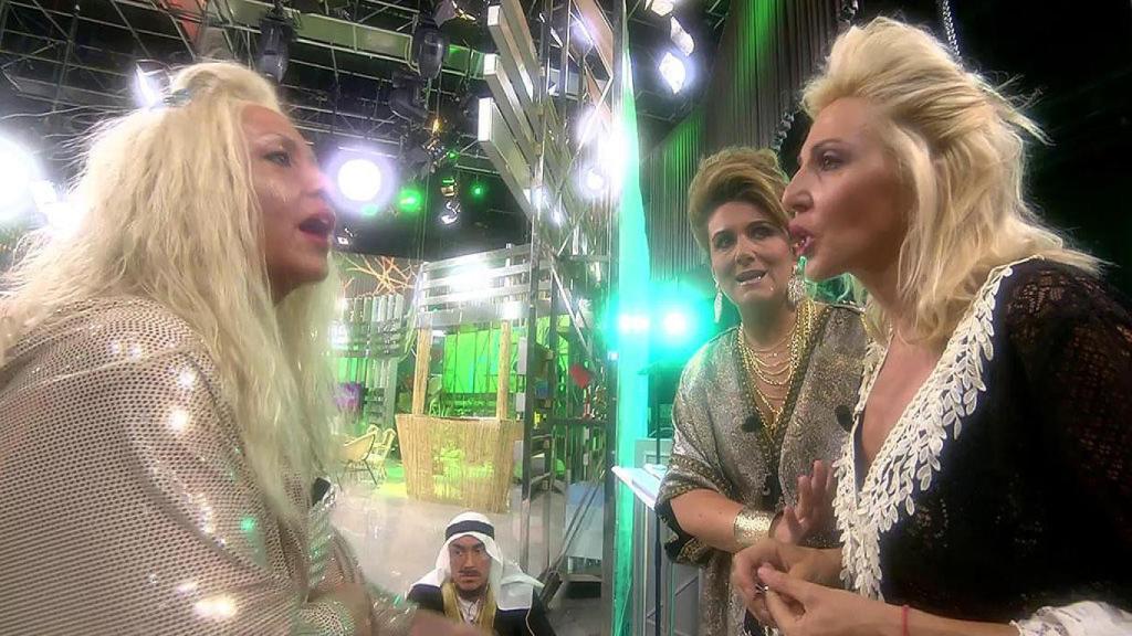 Pelea monumental en ‘Sálvame’ entre Lydia Lozano y Ania Inglesias