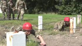 Entrenamiento militar de las jugadoras del Liverpool femenino