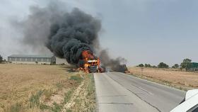 FOTO: Incendio de un camión en una intervención del Sepei (Archivo)