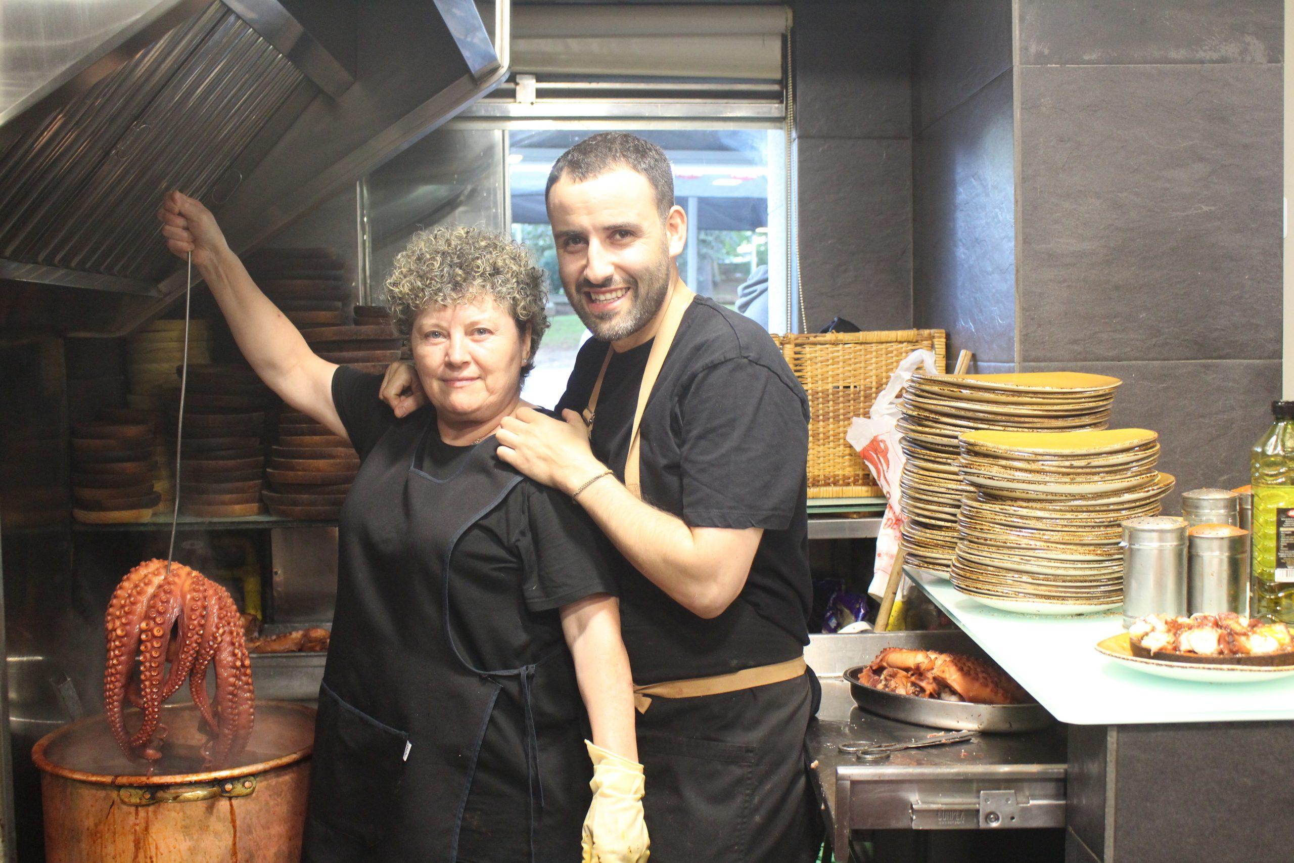 Begoña y Gorka en A Pulpeira