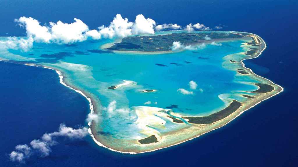 Vista aérea de la isla Aitutaki.