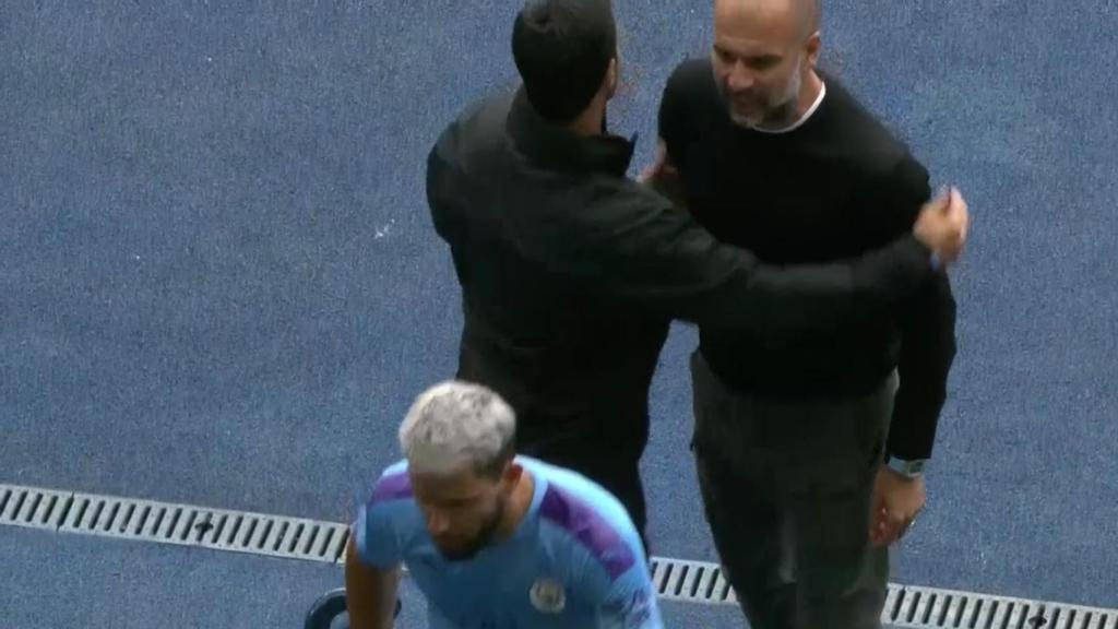 Fuerte encontronazo entre Guardiola y Agüero