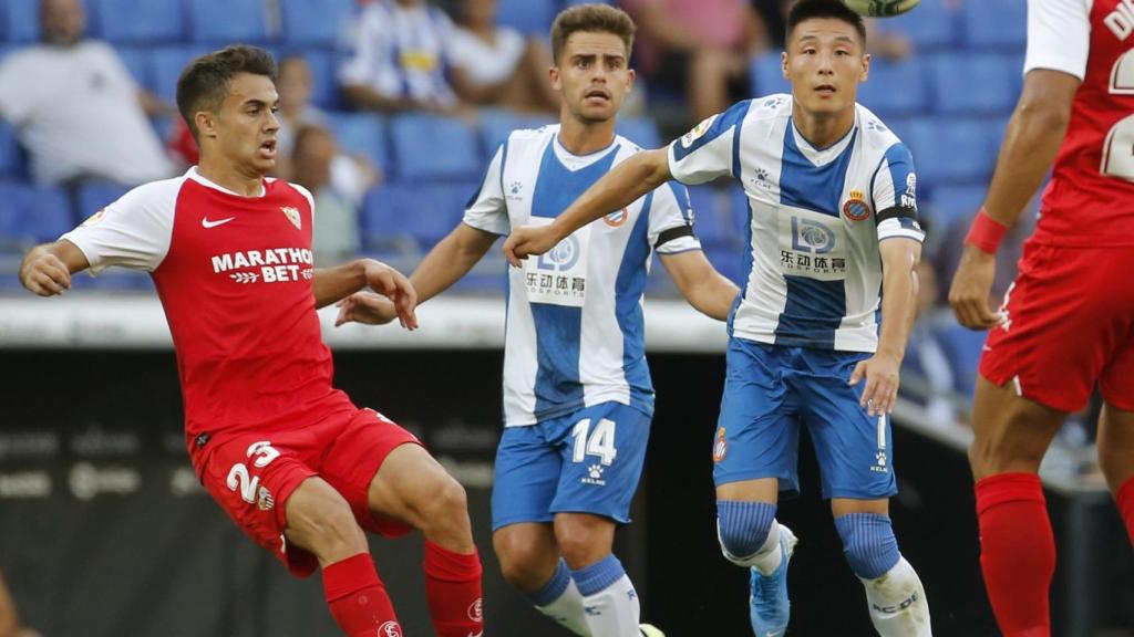 Reguilón, durante un momento del partido